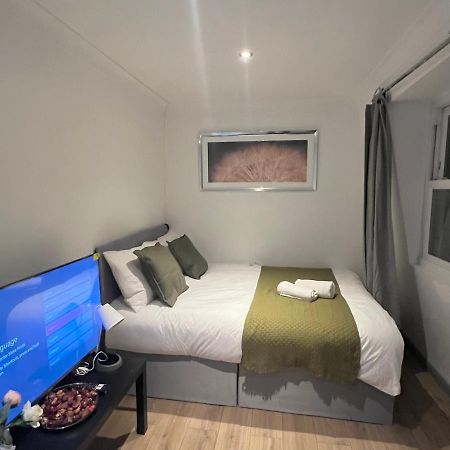 3 Bedroom Flat In King'S Cross, St Pancras'S. 8 People Лондон Екстер'єр фото