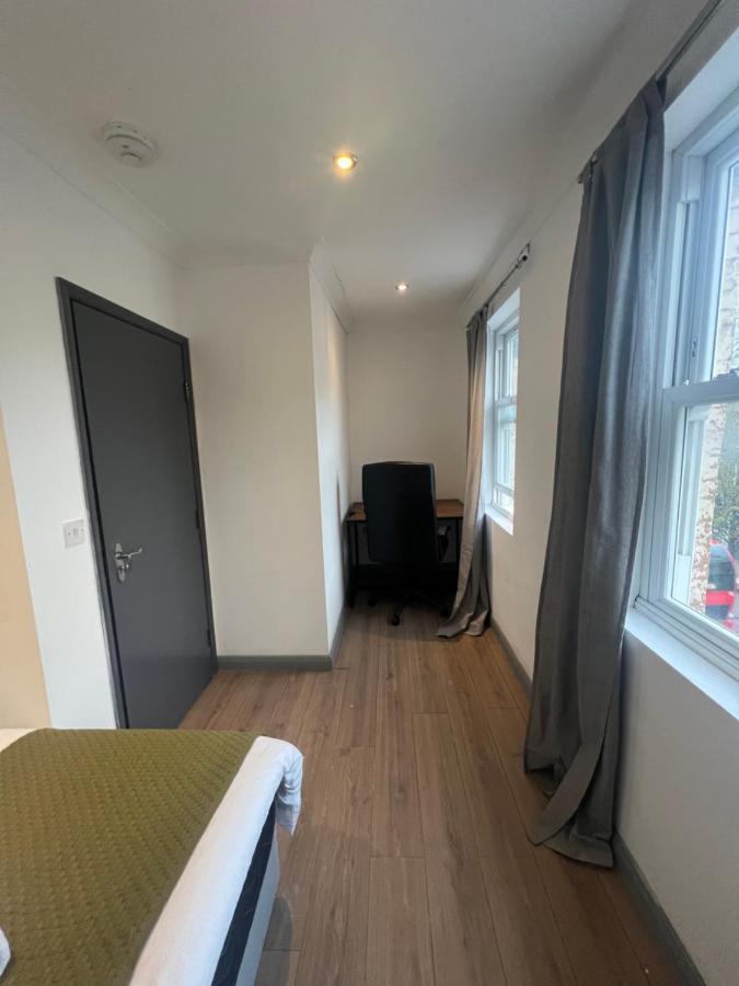 3 Bedroom Flat In King'S Cross, St Pancras'S. 8 People Лондон Екстер'єр фото