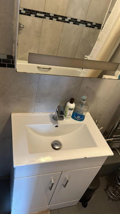 3 Bedroom Flat In King'S Cross, St Pancras'S. 8 People Лондон Екстер'єр фото